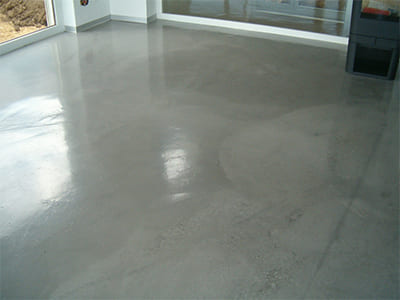 sol beton lissage teinté 5mm sur chape