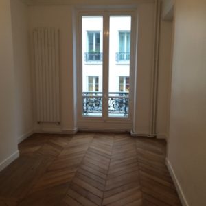 chambre avec parquet pose chevron